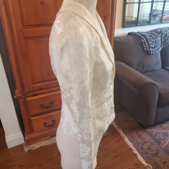 Vintage Betsey Johnson Embroidered Floral bridal Jacket Small white blazer - Picture 14 of 16